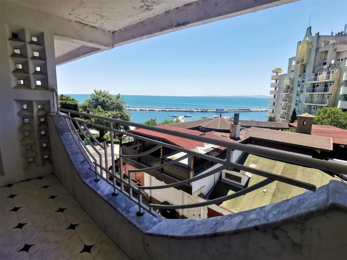 Lazur SeaView Apartment Pomorie Exterior foto